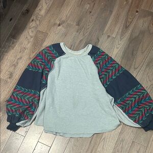 We The Free Gray Top with Multicolor Sleeves
